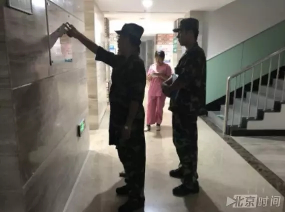 石景山消防支隊開展消防安全隱患集中夜查行動 石景山消防支隊開展消防安全隱患集中夜查行動